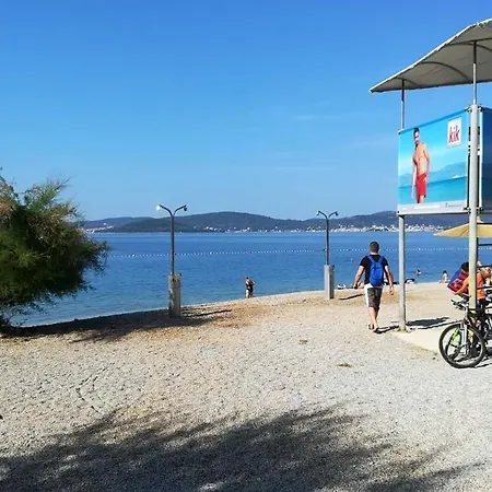 Family Friendly With A Swimming Pool - 14933