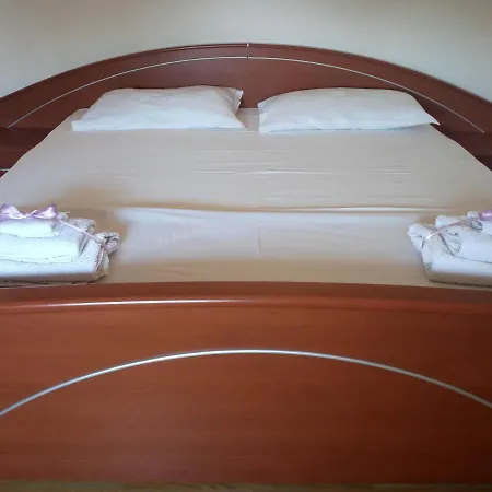 Family Friendly With A Swimming Pool - 14933 Zadar